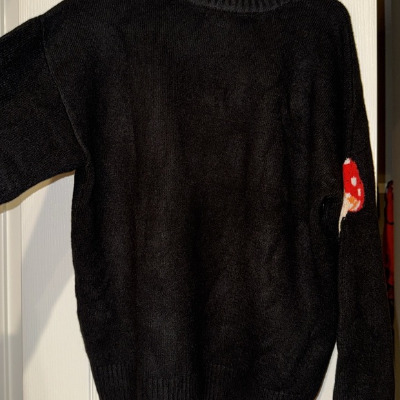 Mushroom sweater Forever 21 - Picture 4 of 7